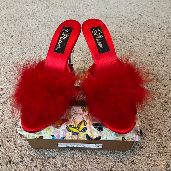 Fabulicious Shoes - NWOT Fabulicious Glory Red Slippers
